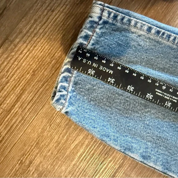 Levi’s 550 Vintage Relaxed Fit Tapered Leg Denim Jeans Women’s Size 8 Petite - Picture 6 of 10